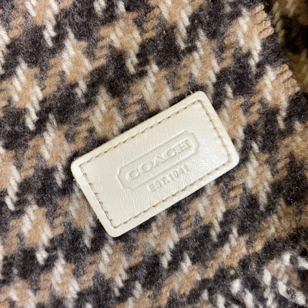 Coach Houndstooth Wool/Cashmere Fringe Scarf in Brown and Cream - Picture 3 of 4